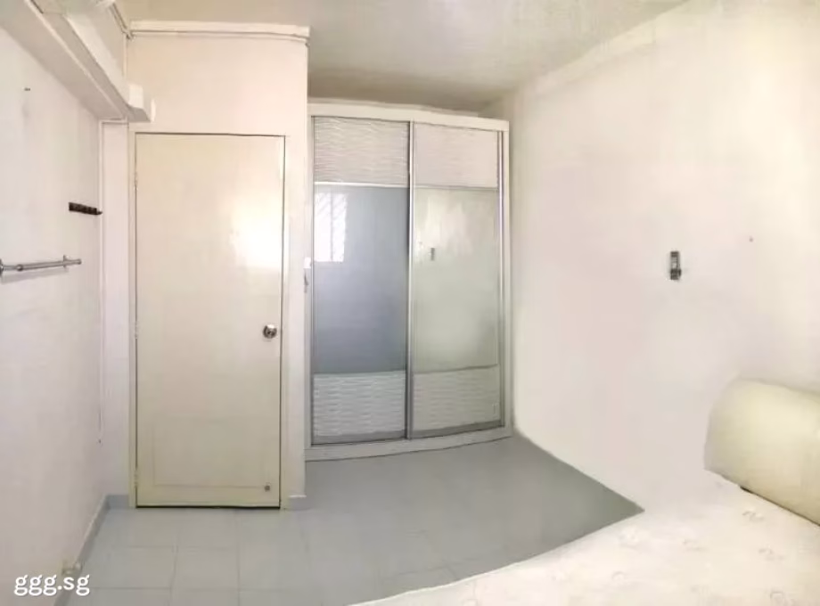 单间出租 • 梧槽 • 386 Yishun Ring Road • S$850 • 3房(2臥室) • 普通房 照片