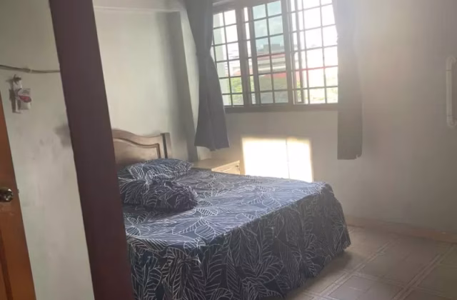 单间出租 • 林厝港 • 516 Jurong West Street 52 • S$1200 • 4房(3臥室) • 普通房
