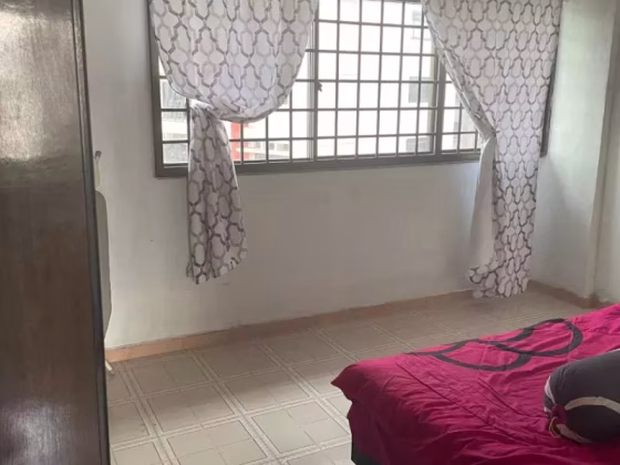 单间出租 • 林厝港 • 516 Jurong West Street 52 • S$1200 • 4房(3臥室) • 普通房 照片