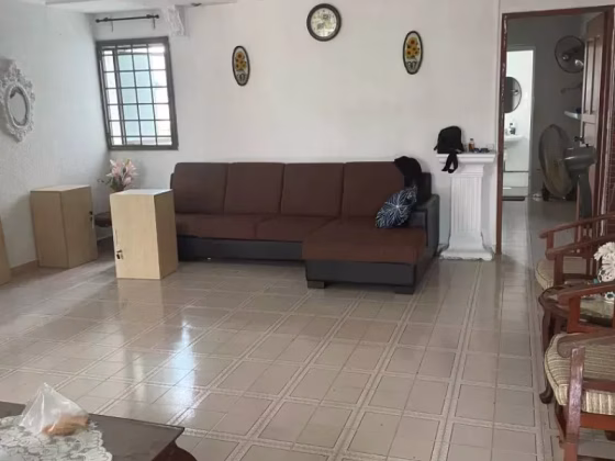 单间出租 • 林厝港 • 516 Jurong West Street 52 • S$1200 • 4房(3臥室) • 普通房 照片