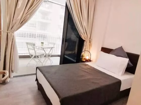 单间出租 • 林厝港 •  Lakepoint Condo • S$1800 • 共管公寓 • 主人房 照片
