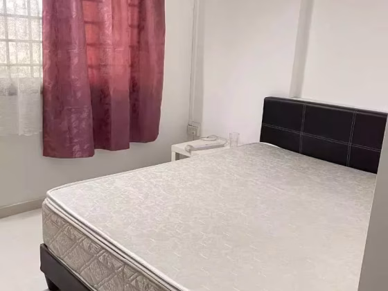 单间出租 • 新加坡河 • 166 Hougang Avenue 1 • S$900 • 4房(3臥室) • 普通房 照片