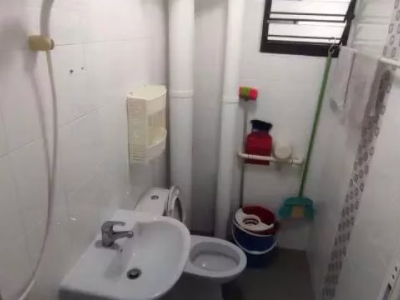 整套出租 • 武吉巴督 • 501 Bukit Batok Street 52 • S$2800 • 3房(2臥室) • 700ft² / 65m² 照片