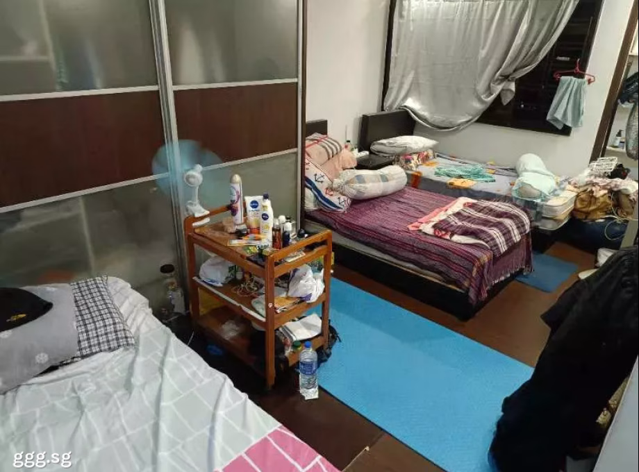 单间出租 • 林厝港 • 183 Boon Lay Avenue • S$1400 • 4房(3臥室) • 主人房 照片