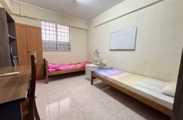 单间出租 • 梧槽 • 740 Yishun Avenue 5 • S$650 • 3房(2臥室) • 普通房