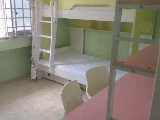 单间出租 • 金文泰 • 139 Jalan Bukit Merah • S$1200 • 4房(3臥室) • 普通房 照片