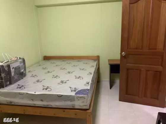 单间出租 • 梧槽 • 296 Yishun Street 20 • S$1150 • 4房(3臥室) • 普通房 照片
