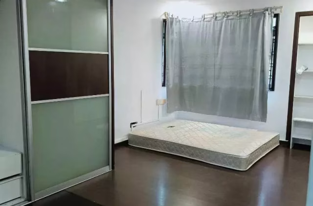 单间出租 • 林厝港 • 609 Jurong West Street 65 • S$1500 • 3房(2臥室) • 主人房