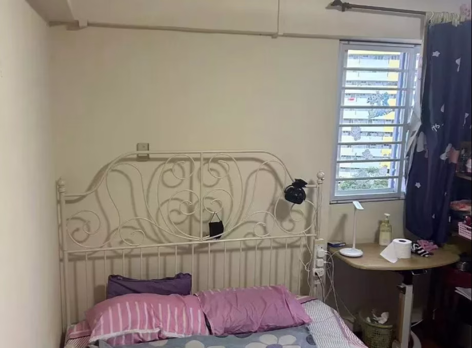 单间出租 • 乌节 • 637 Ang Mo Kio Avenue 6 • S$1100 • 4房(3臥室) • 普通房 照片