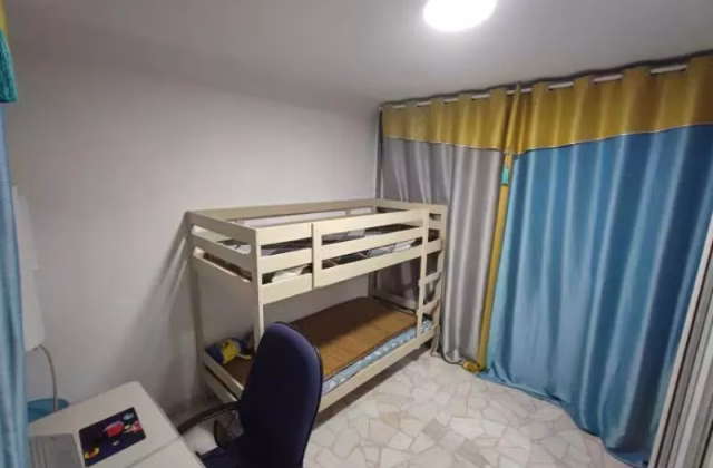 单间出租 • 林厝港 • 825 Jurong West Street 81 • S$1200 • 5房(4臥室) • 普通房