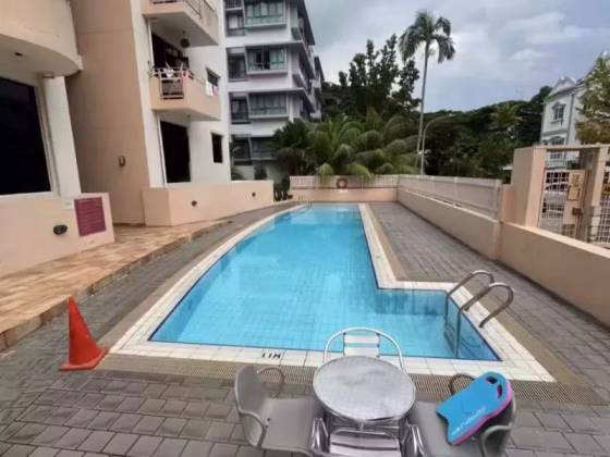 单间出租 • 诺维娜 •  Adam Place • S$1750 • 住宅公寓 • 主人房 照片