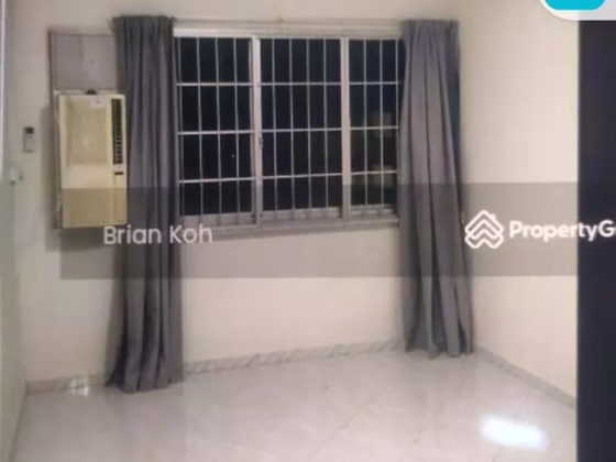 单间出租 • 西部集水区 • 160 Simei Road • S$1300 • 4房(3臥室) • 主人房 照片