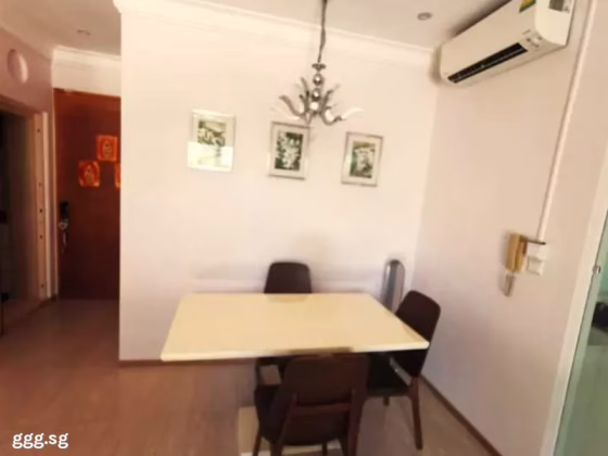 房屋出售 • 武吉知马 •  The Trumps • S$1350000 • 共管公寓 • 1292ft² / 120m² 照片