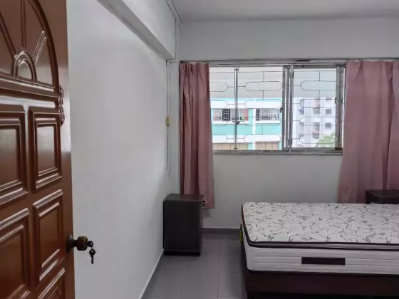 单间出租 • 武吉巴督 • 119 Bukit Batok West Avenue 6 • S$1200 • 4房(3臥室) • 普通房 照片