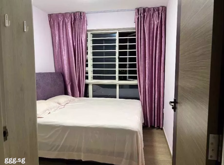 单间出租 • 武吉巴督 • 296C Bukit Batok Street 22 • S$1100 • 4房(3臥室) • 普通房 照片