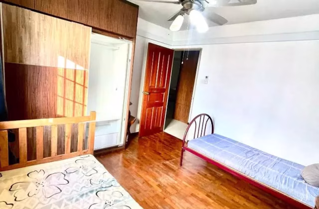 单间出租 • 林厝港 • 677C Jurong West Street 64 • S$550 • 3房(2臥室) • 普通房