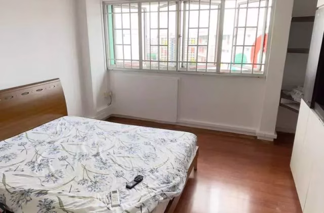 单间出租 • 梧槽 • 798 Yishun Ring Road • S$1600 • 4房(3臥室) • 主人房