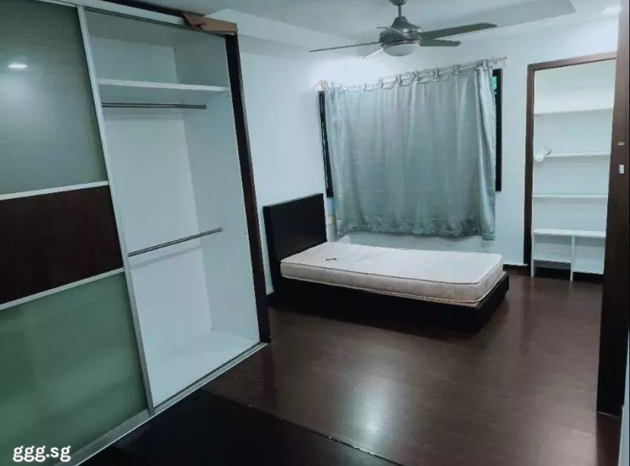 单间出租 • 林厝港 • 609 Jurong West Street 65 • S$1500 • 3房(2臥室) • 主人房 照片