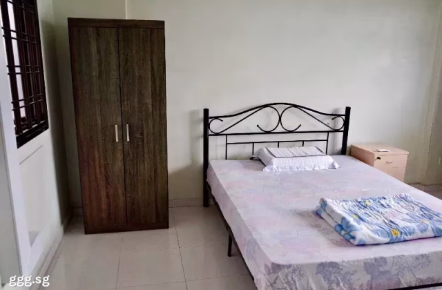 单间出租 • 林厝港 • 674B Jurong West Street 65 • S$1400 • 3房(2臥室) • 主人房