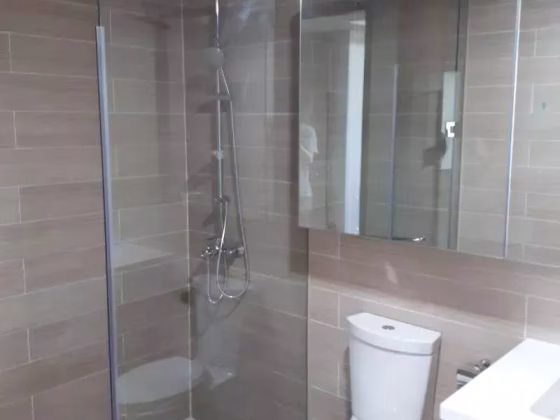 整套出租 • 新加坡河 •  Kingsford Waterbay • S$3500 • 住宅公寓 • 689ft² / 64m² 照片
