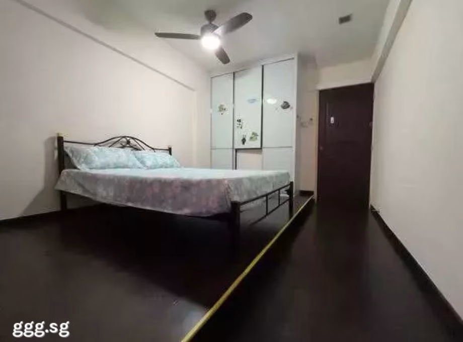 单间出租 • 西部集水区 • 260 Tampines Street 21 • S$1200 • 5房(4臥室) • 普通房 照片