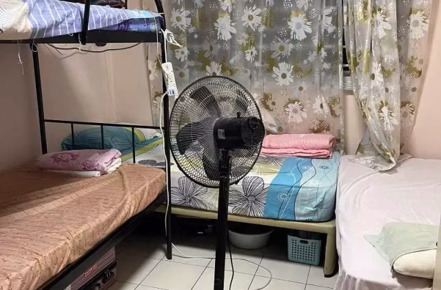单间出租 • 梧槽 • 403 Yishun Avenue 6 • S$438 • 4房(3臥室) • 普通房