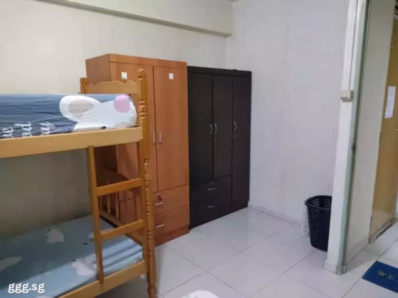 单间出租 • 三巴旺 • 351 Woodlands Avenue 1 • S$500 • 4房(3臥室) • 普通房 照片