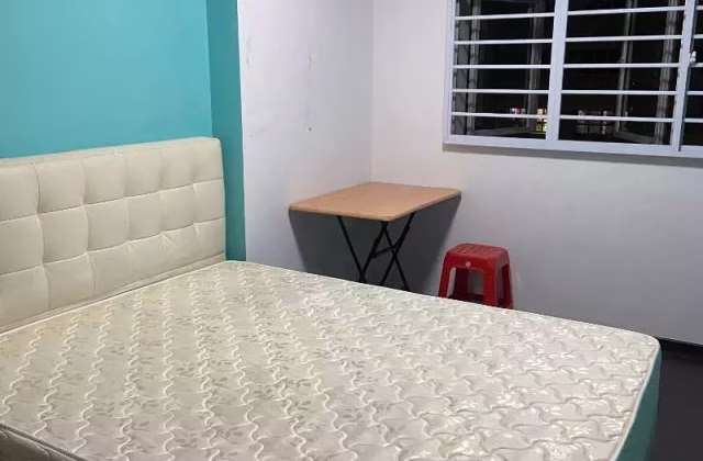 单间出租 • 林厝港 • 183C Boon Lay Avenue • S$1100 • 4房(3臥室) • 普通房