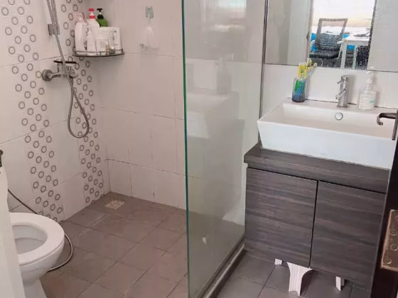 单间出租 • 林厝港 • 183C Boon Lay Avenue • S$1100 • 4房(3臥室) • 普通房 照片
