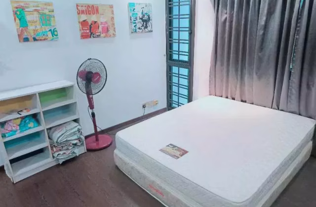 单间出租 • 林厝港 • 609 Jurong West Street 65 • S$1000 • 3房(2臥室) • 普通房