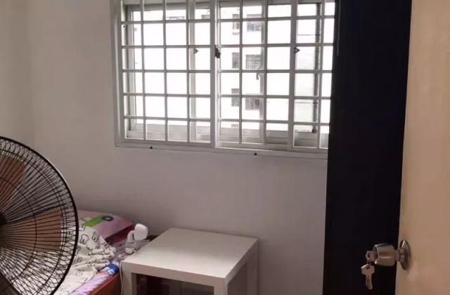 单间出租 • 蔡厝港 • 3 Ghim Moh Road • S$750 • 3房(2臥室) • 佣人房