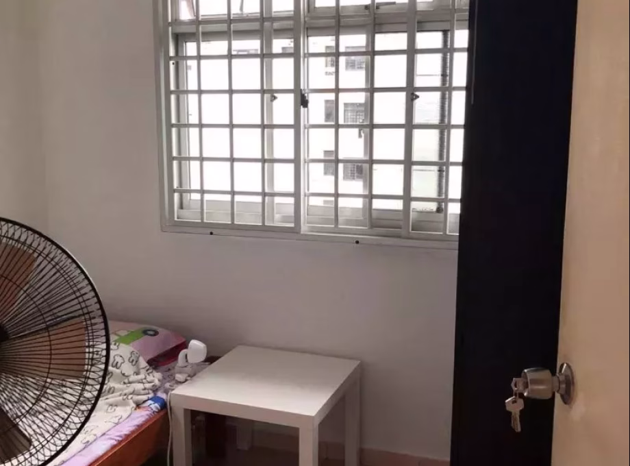 单间出租 • 蔡厝港 • 3 Ghim Moh Road • S$750 • 3房(2臥室) • 佣人房 照片