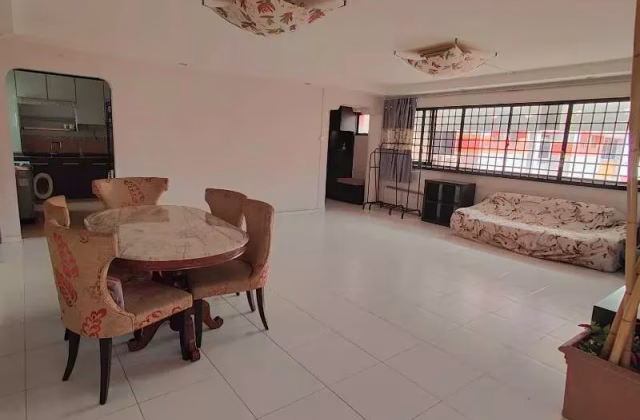 整套出租 • 芽笼 • 431 Choa Chu Kang Avenue 4 • S$3800 • 5房(4臥室) • 1400ft² / 130m²