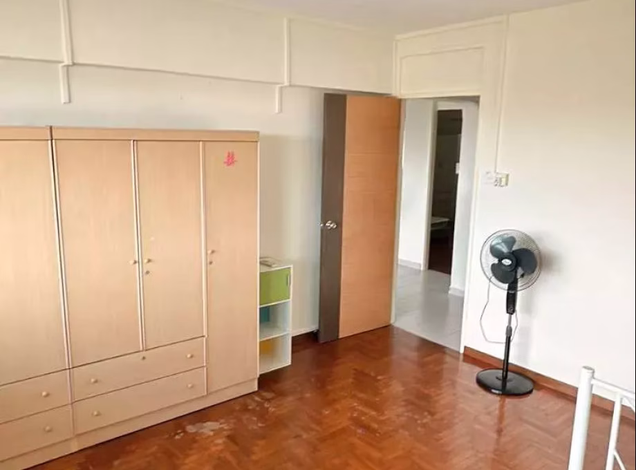单间出租 • 新加坡河 • 686 Hougang Street 61 • S$450 • 5房(4臥室) • 床位出租 照片
