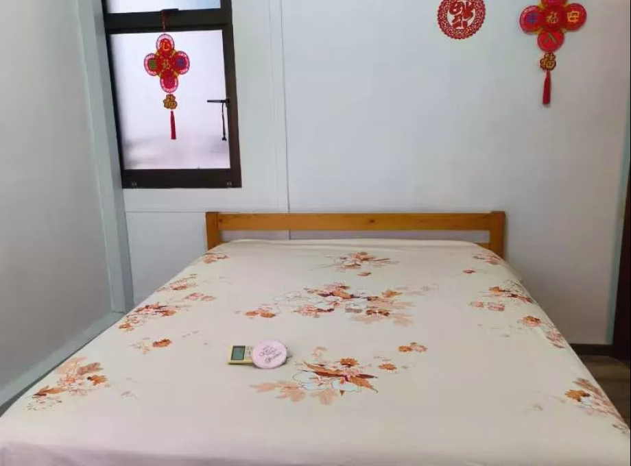 单间出租 • 林厝港 • 622 Jurong West Street 61 • S$1500 • 3房(2臥室) • 主人房 照片