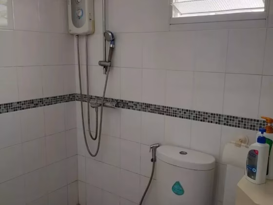 单间出租 • 梧槽 • 318B Yishun Avenue 9 • S$850 • 4房(3臥室) • 普通房 照片