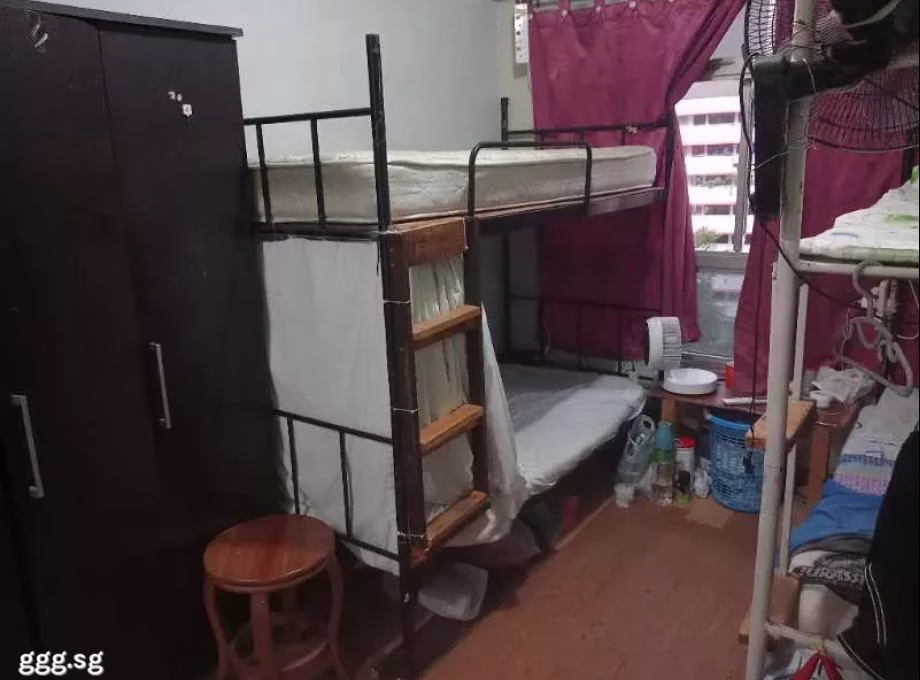 单间出租 • 芽笼 • 476B Choa Chu Kang Avenue 5 • S$400 • 3房(2臥室) • 主人房 照片