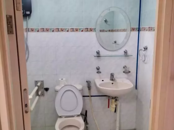单间出租 • 武吉巴督 • 391 Bukit Batok West Avenue 5 • S$1300 • 4房(3臥室) • 主人房 照片