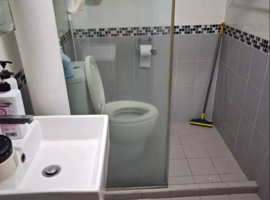 单间出租 • 巴耶利峇 • 41 Teban Gardens Road • S$520 • 4房(3臥室) • 床位出租 照片