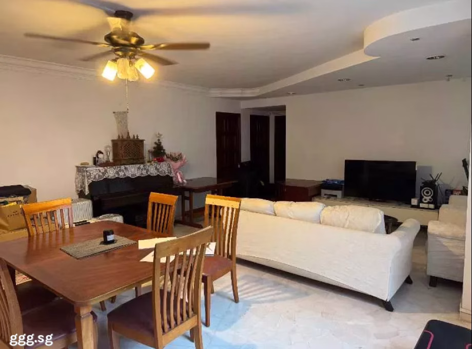 整套出租 • 宏茂桥 • 566 Pasir Ris Street 51 • S$4200 • 5房(4臥室) • 1323ft² / 122m² 照片