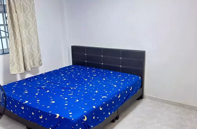 单间出租 • 马林百列 • 157 Lorong 1 Toa Payoh • S$1300 • 3房(2臥室) • 普通房