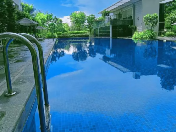 单间出租 • 林厝港 •  The Lakefront Residences • S$1300 • 共管公寓 • 普通房 照片