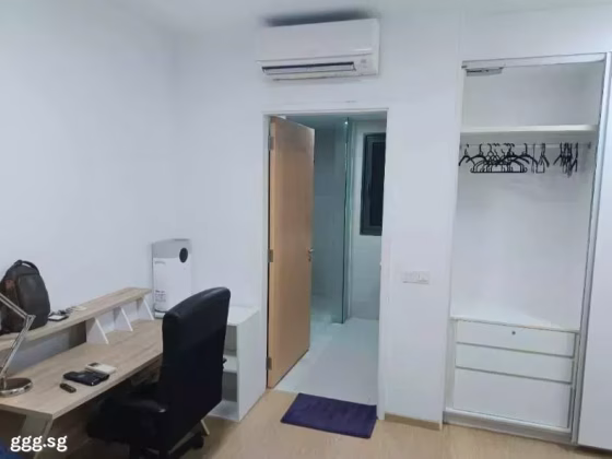 单间出租 • 林厝港 •  The Lakefront Residences • S$1800 • 共管公寓 • 主人房 照片