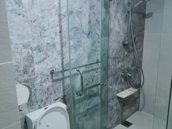 单间出租 • 林厝港 •  The Lakefront Residences • S$1800 • 共管公寓 • 主人房 照片