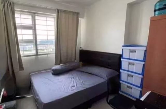 单间出租 • 三巴旺 • 785B Woodlands Rise • S$1000 • 3房(2臥室) • 普通房