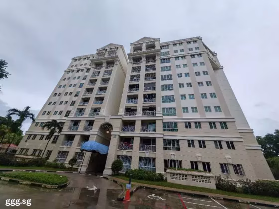 单间出租 • 西部集水区 •  Melville Park • S$700 • 共管公寓 • 佣人房 照片