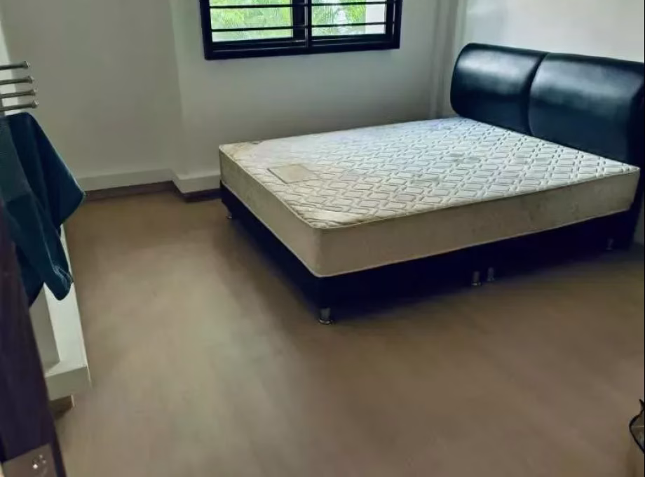单间出租 • 巴耶利峇 • 63 Teban Gardens Road • S$1200 • 5房(4臥室) • 普通房 照片
