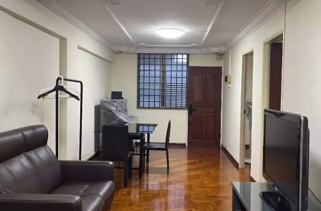 单间出租 • 马林百列 • 115 Lorong 1 Toa Payoh • S$3600 • 3房(2臥室) • 佣人房
