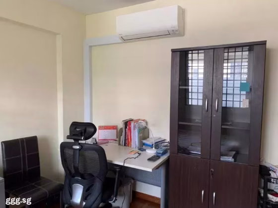 单间出租 • 马林百列 • 115 Lorong 1 Toa Payoh • S$3600 • 3房(2臥室) • 佣人房 照片