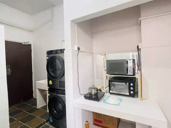 单间出租 • 淡滨尼 •  Hoe Chiang Road • S$900 • 店屋 • 普通房 照片